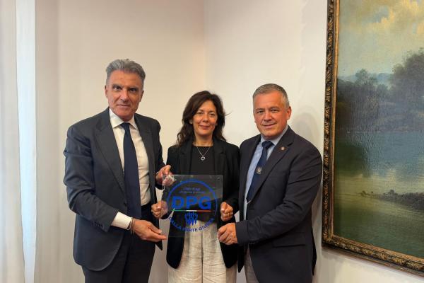  Consegna ufficiale dell’insegna di sede